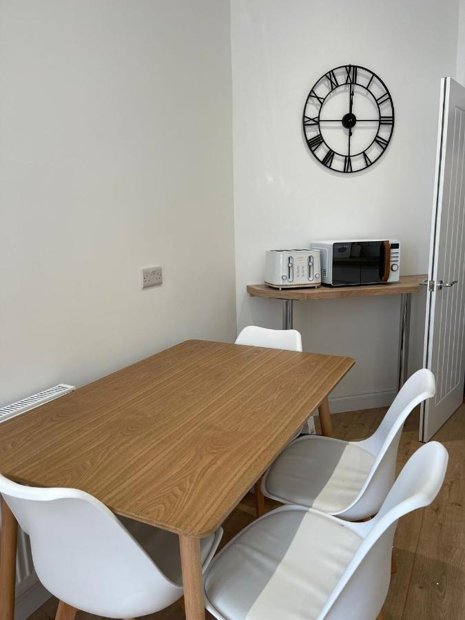 Brand New Montrouge Apartments - Perfect Location!! Portsmouth Exterior photo